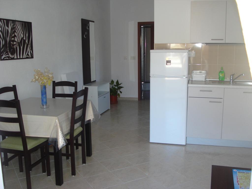 Apartments Dalmacija Rogoznica  Phòng bức ảnh